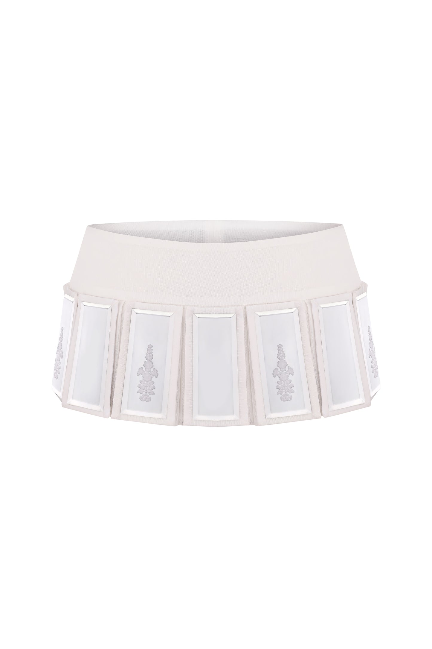 Skirt with plates