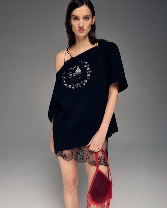 T-shirt with logo and zippers on the shoulders