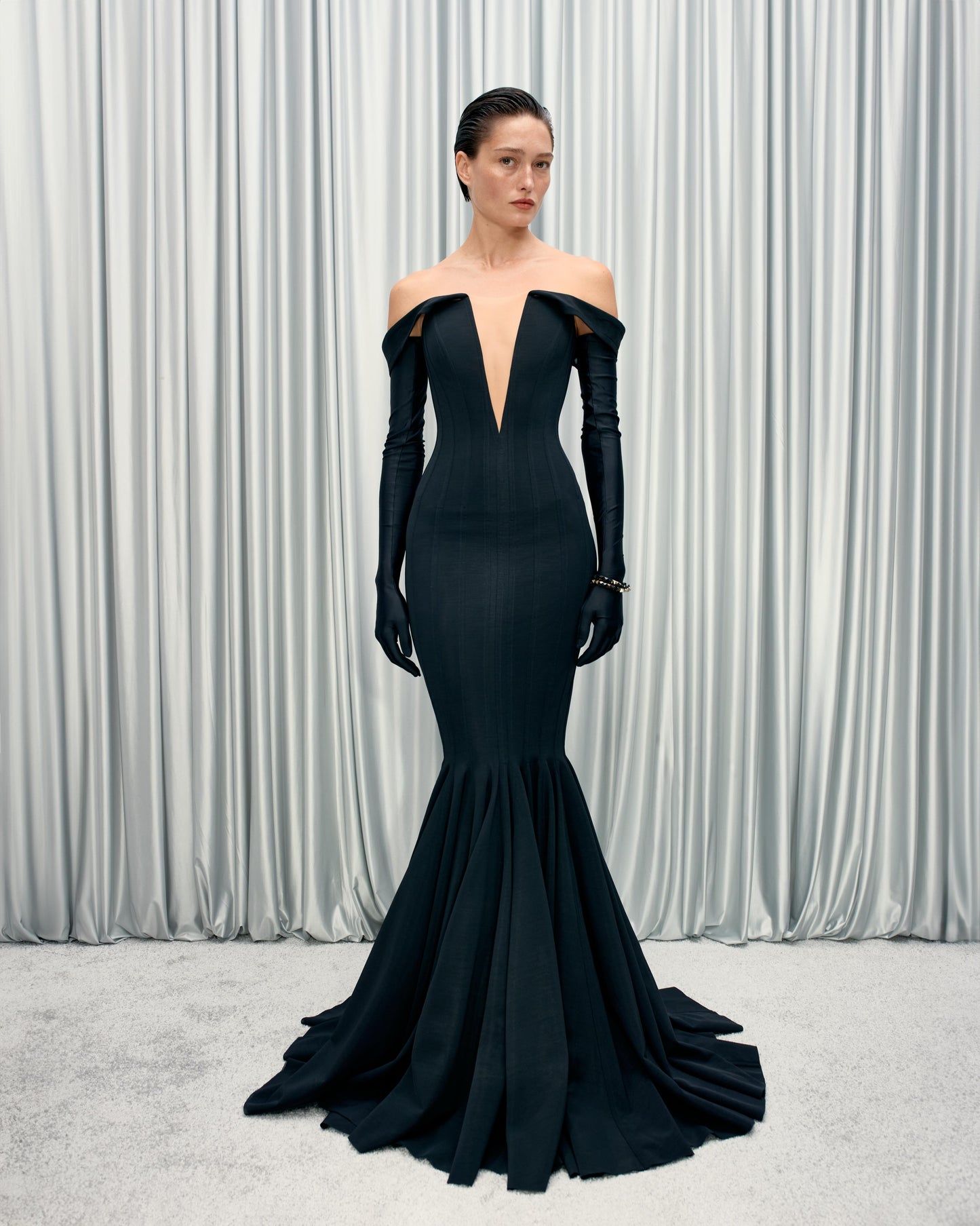 Floor-length mermaid dress
