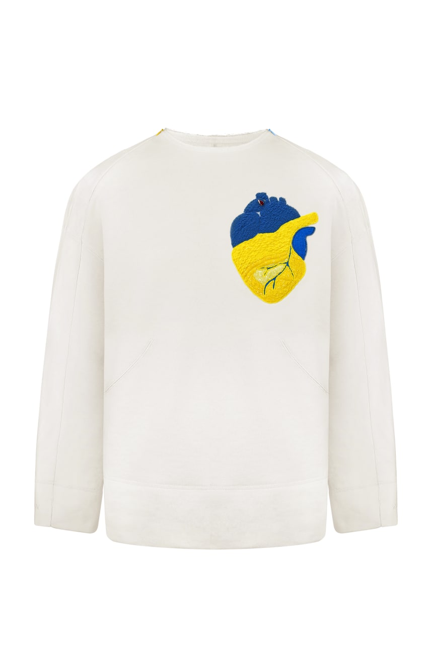 Milky sweatshirt with handmade heart embroidery