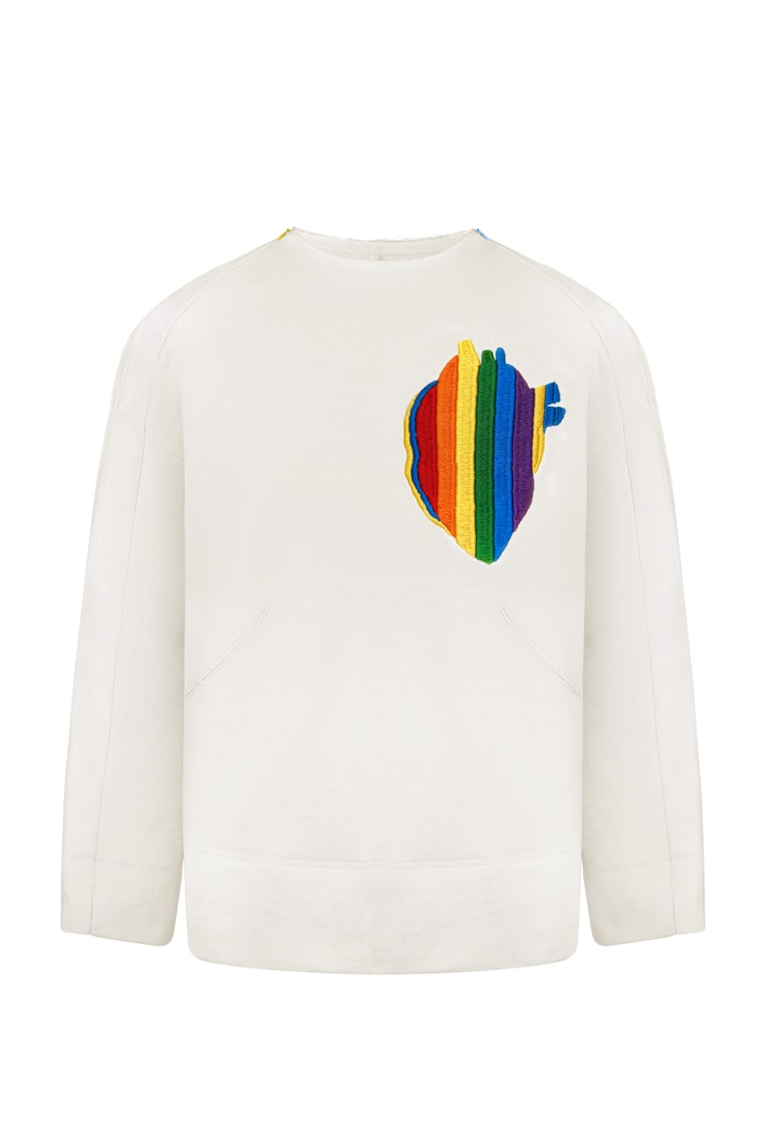 Молочний світшот з ручною вишивкою "Pride heart"