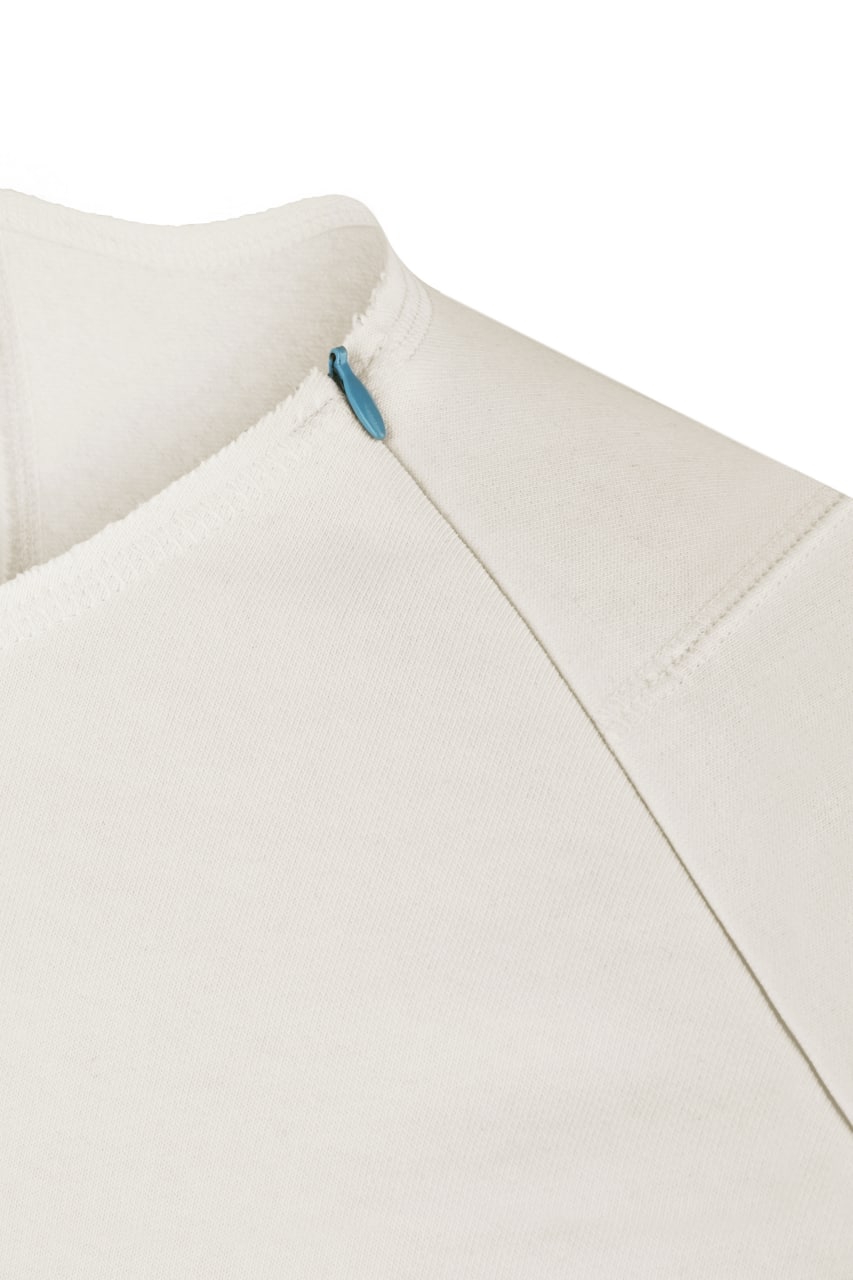 Milky sweatshirt with handmade heart embroidery