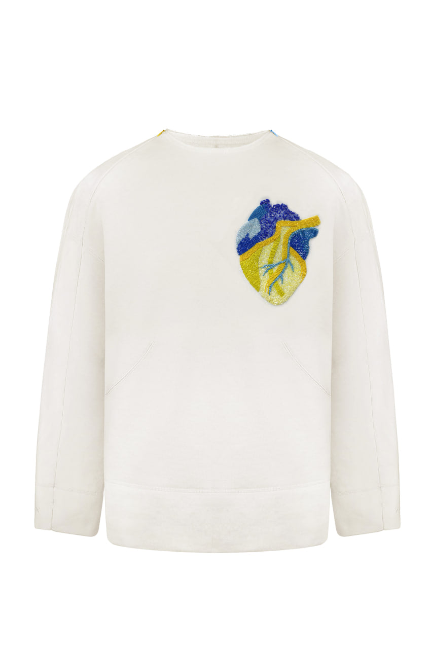 Milky sweatshirt with handmade heart embroidery