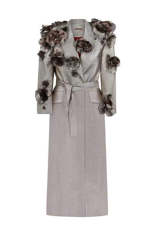 Coat with handcrafted flowers