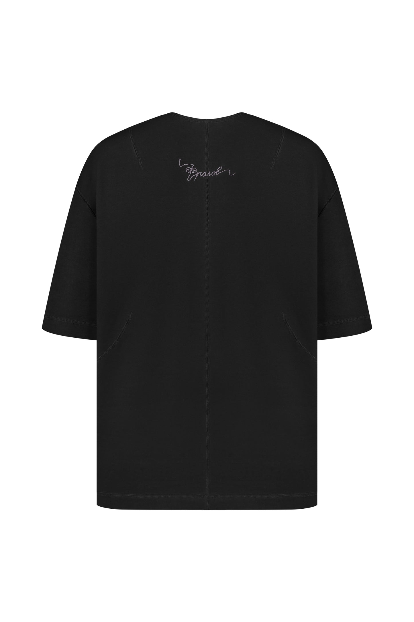 T-shirt with logo and zippers on the shoulders