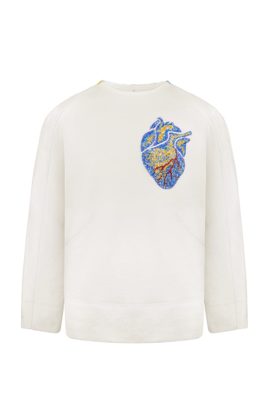 Milky sweatshirt with handmade heart embroidery